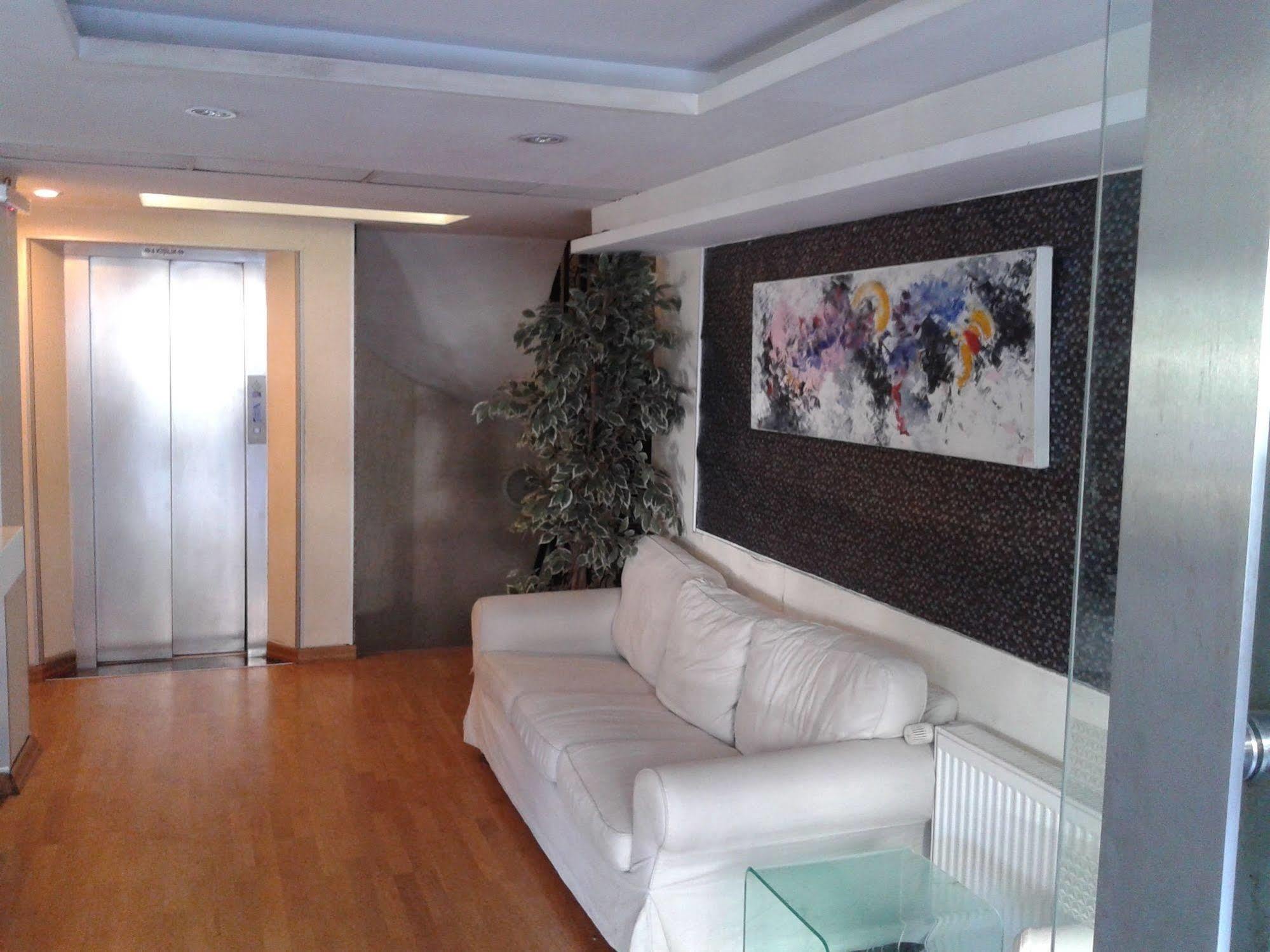 La Palace Suites Sisli Istanbul Bagian luar foto